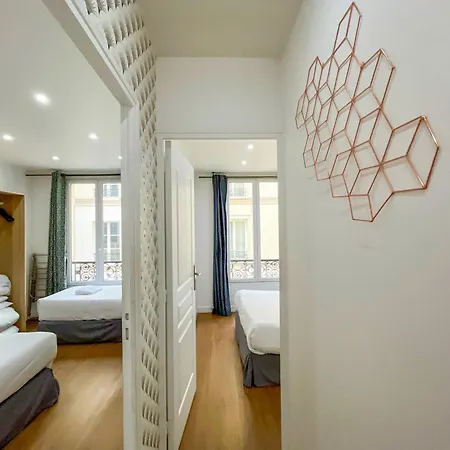 Apartment Urban Flat 17 - Pretty 3 Bdr Flat In Montorgueil Paris